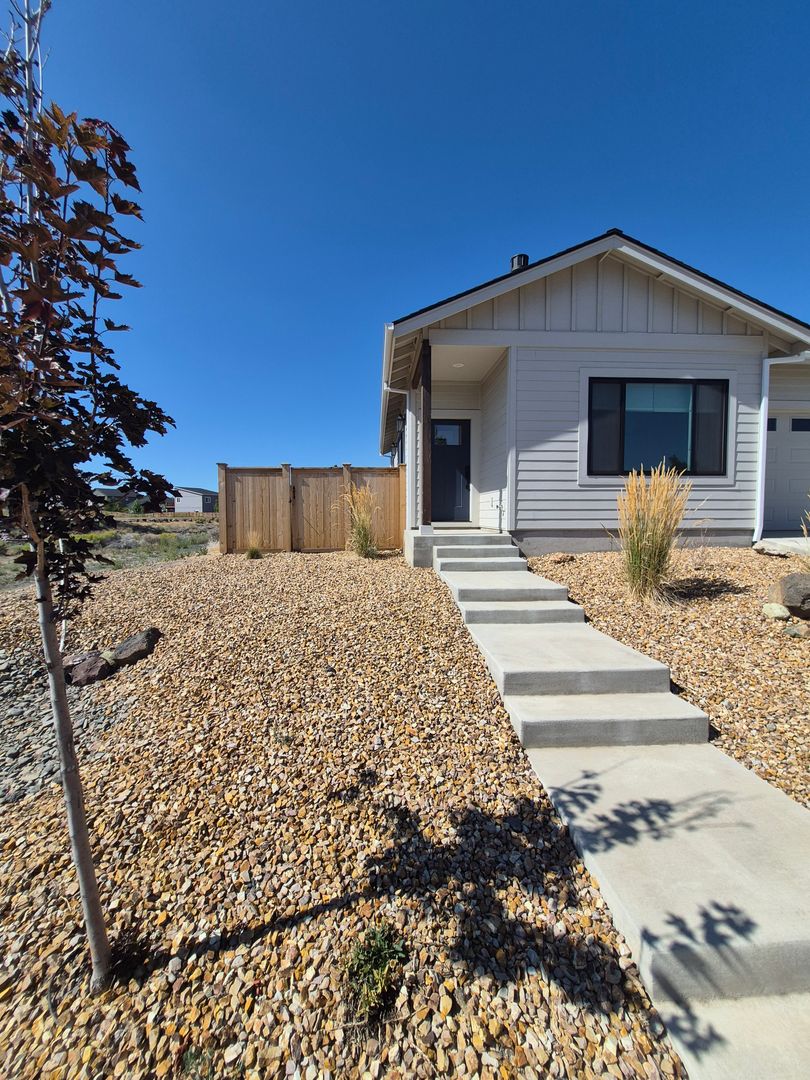 Redmond Apartment: 3783 SW 47th Street