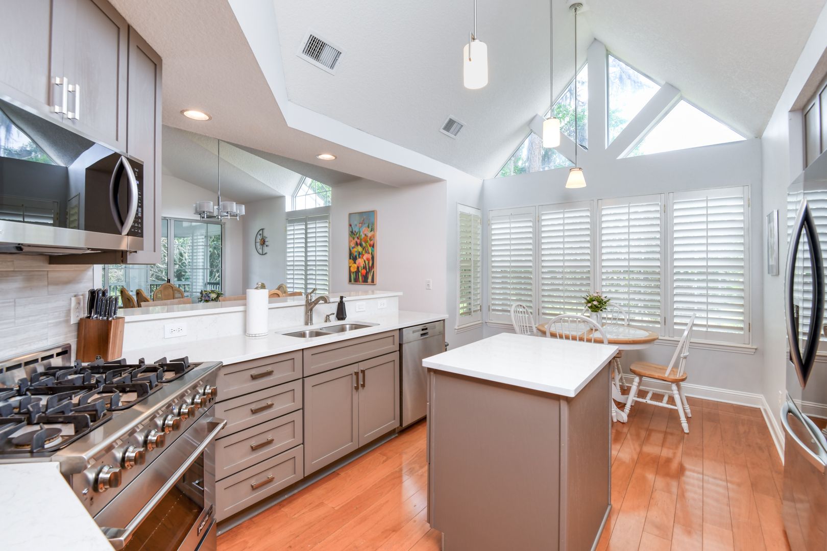 125 N Champions Way, Unit 314 7 of 12