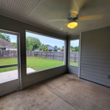 Listing photo thumbnail