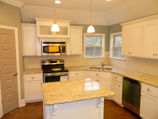 Listing photo thumbnail