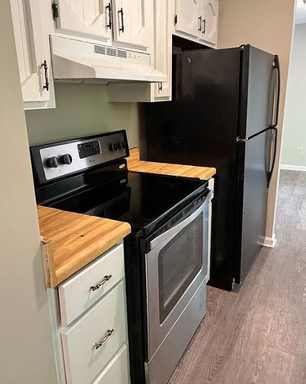 Listing photo thumbnail