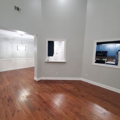 Listing photo thumbnail