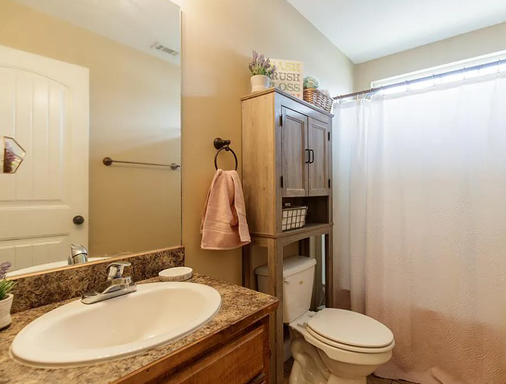 Listing photo thumbnail