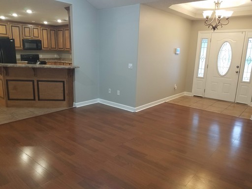 Listing photo thumbnail