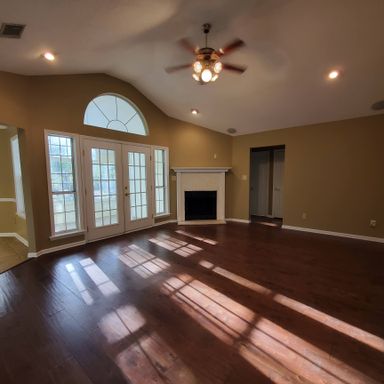 Listing photo thumbnail