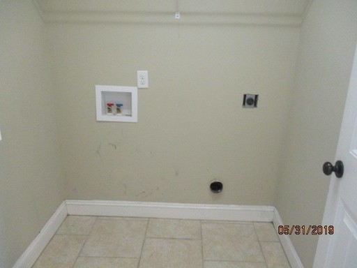 Listing photo thumbnail