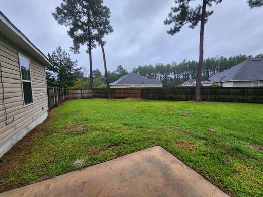 Listing photo thumbnail