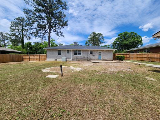 Listing photo thumbnail