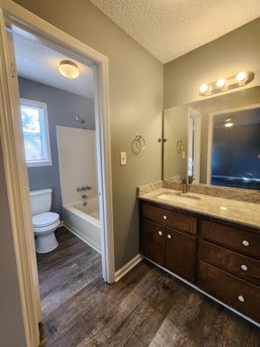 Listing photo thumbnail