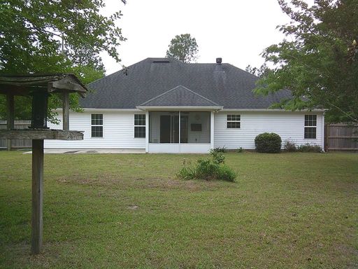 Listing photo thumbnail