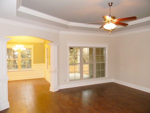 Listing photo thumbnail