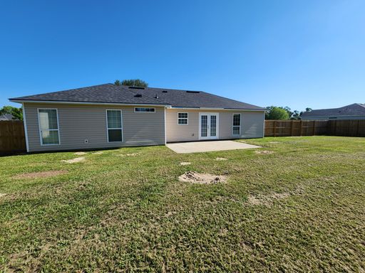 Listing photo thumbnail