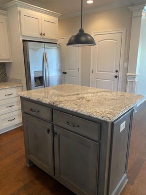 Listing photo thumbnail