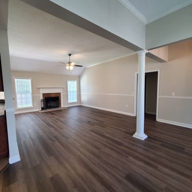 Listing photo thumbnail