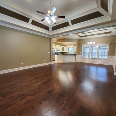Listing photo thumbnail