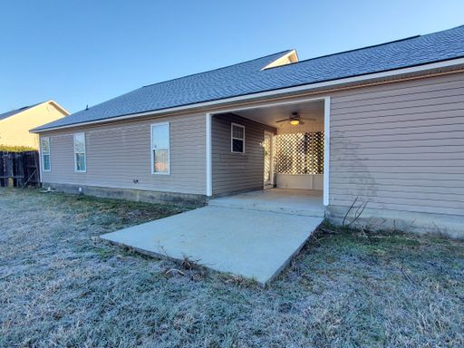 Listing photo thumbnail