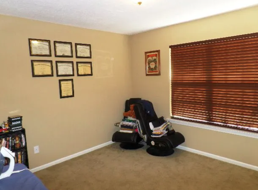 Listing photo thumbnail