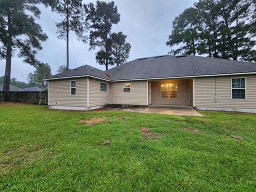 Listing photo thumbnail