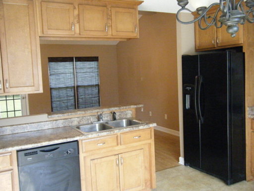 Listing photo thumbnail