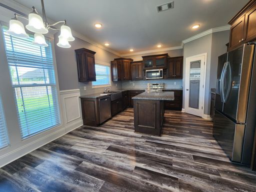 Listing photo thumbnail