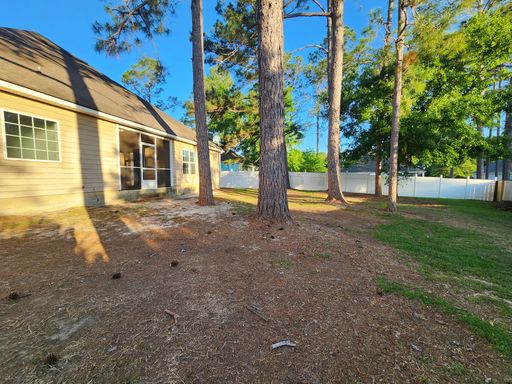 Listing photo thumbnail