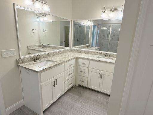 Listing photo thumbnail