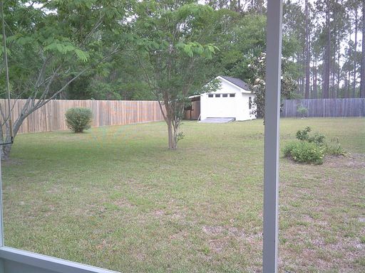 Listing photo thumbnail