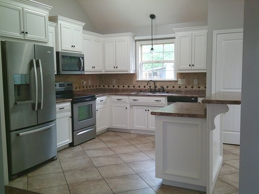 Listing photo thumbnail
