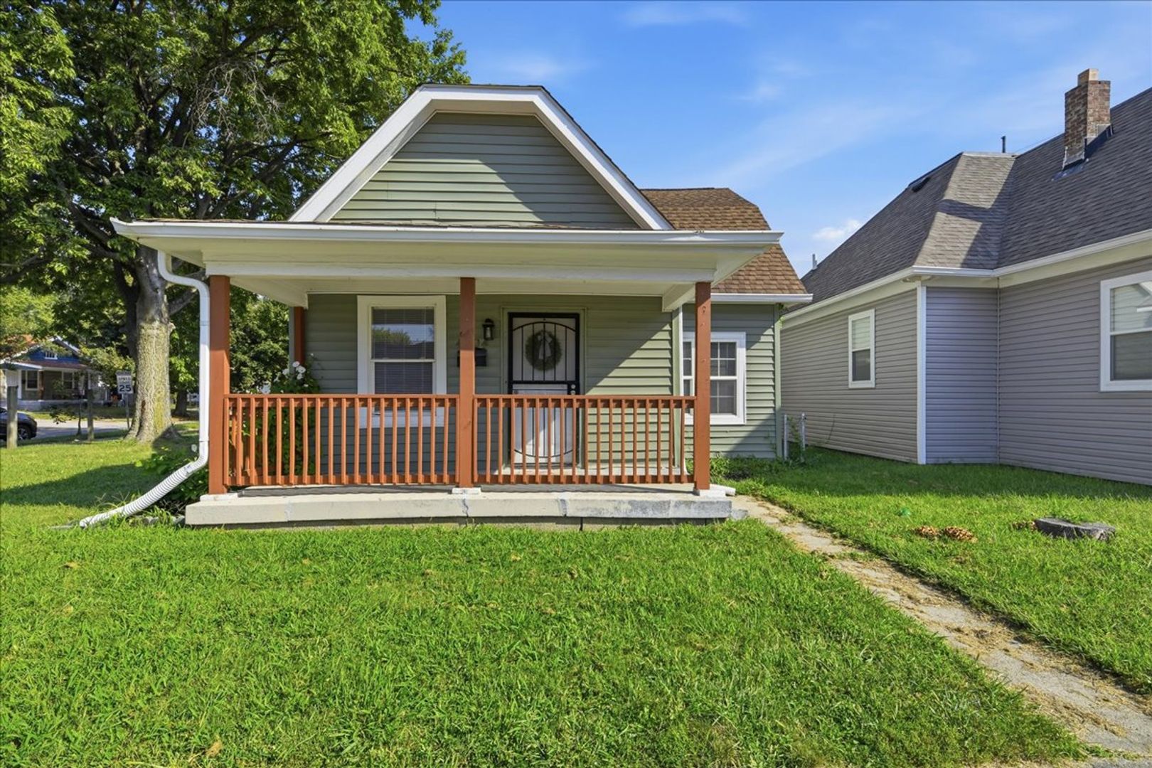 Indianapolis House: 4004 E Michigan St