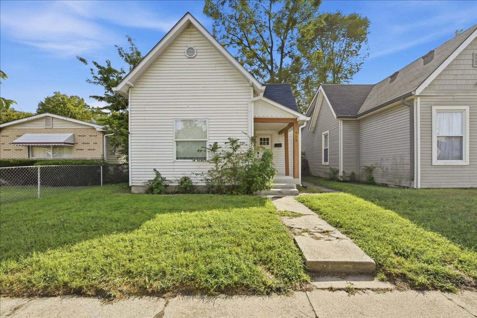 Indianapolis House: 929 N Tremont St