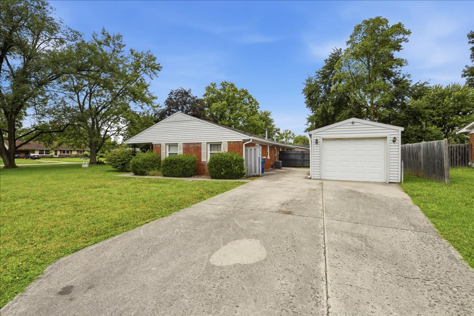 Indianapolis House: 5420 North Sadlier Drive