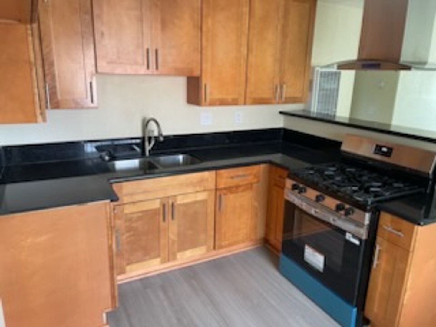 EL MONTE Apartment: 2802 NEW DEAL AVE