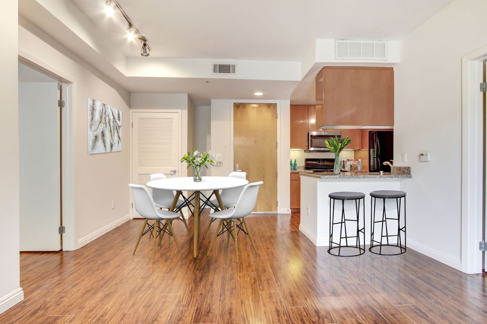 PASADENA Apartment: 65 W DAYTON STREET