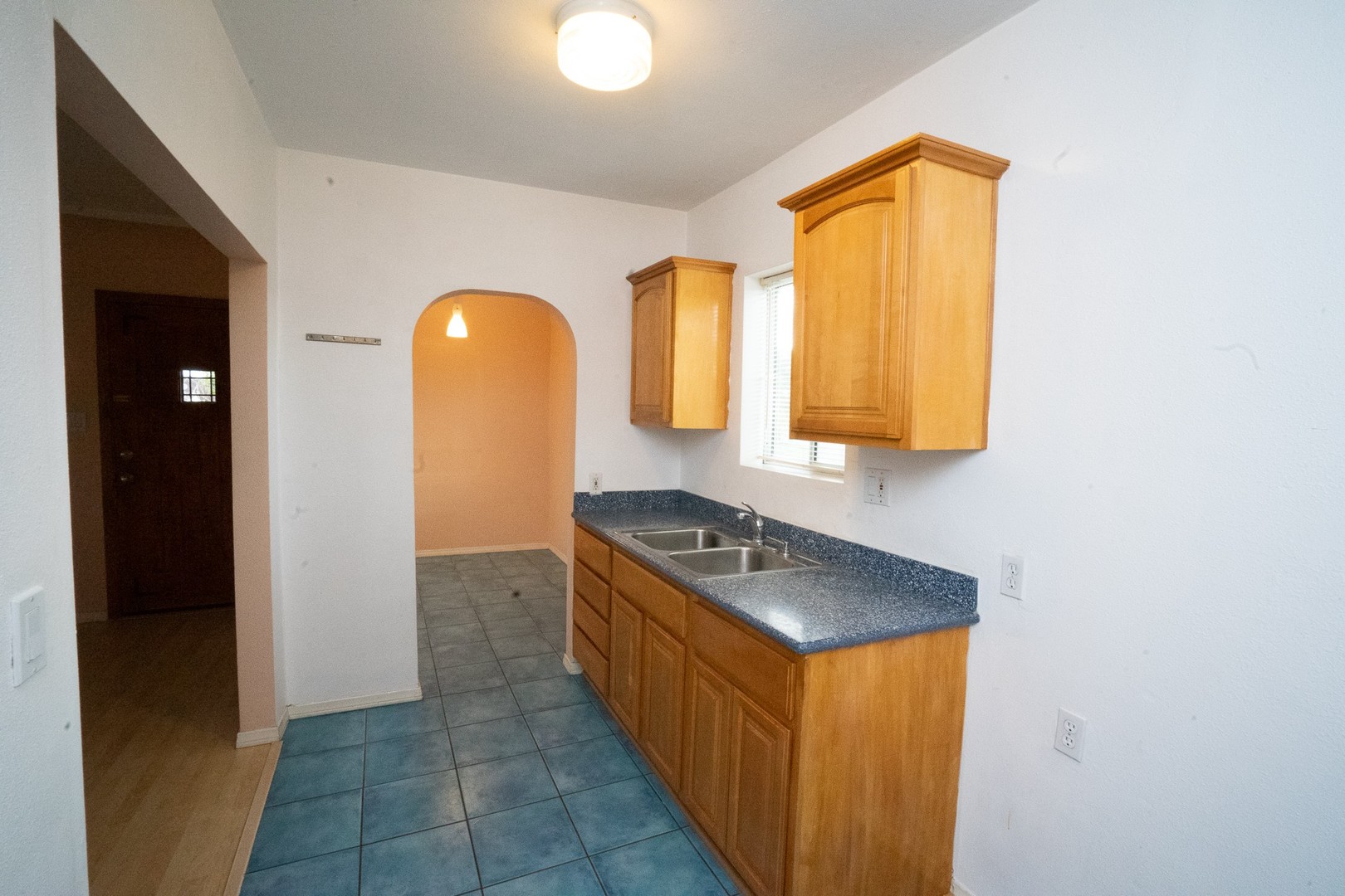 ALHAMBRA Apartment: 1604-1606 S PALM AVE
