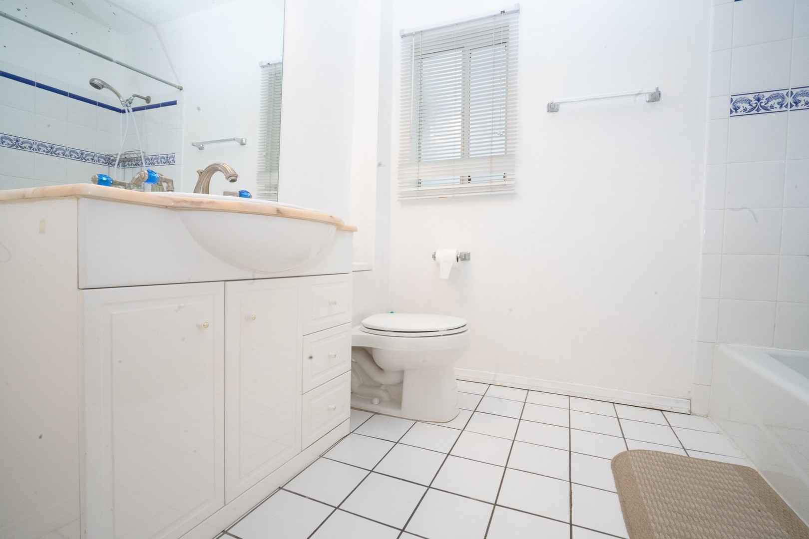 ALHAMBRA Apartment: 1604-1606 S PALM AVE