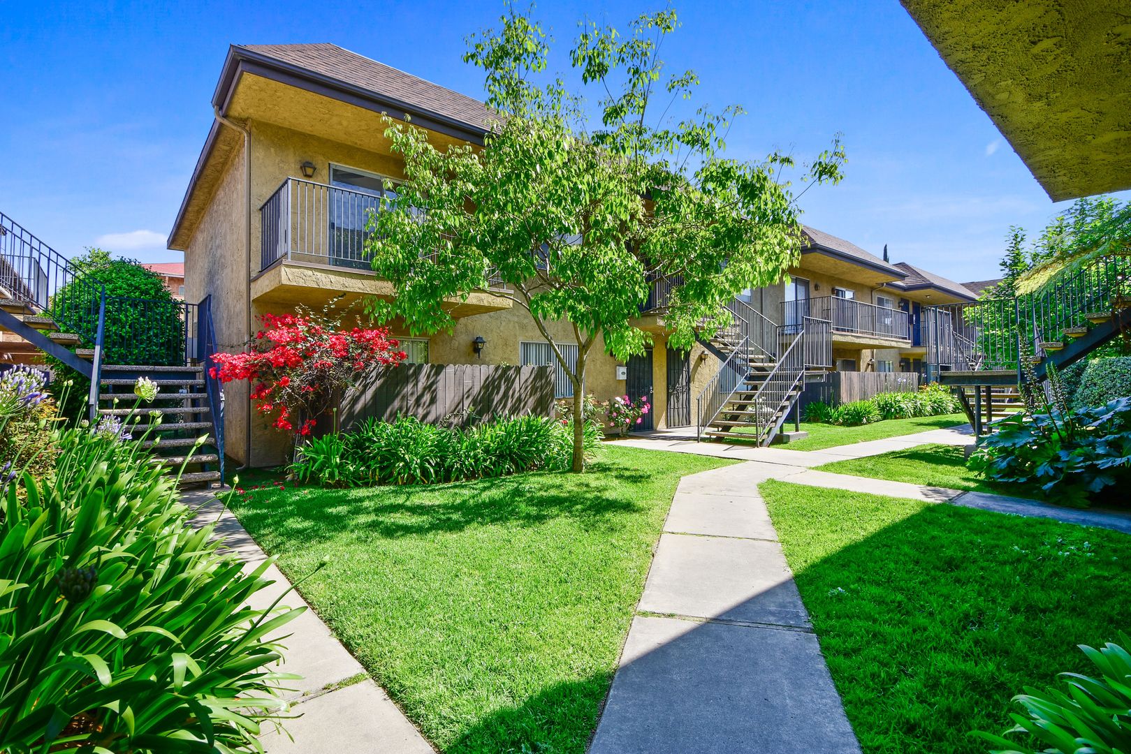 MONTEREY PARK Apartment: 112-114 N NICHOLSON AVENUE.