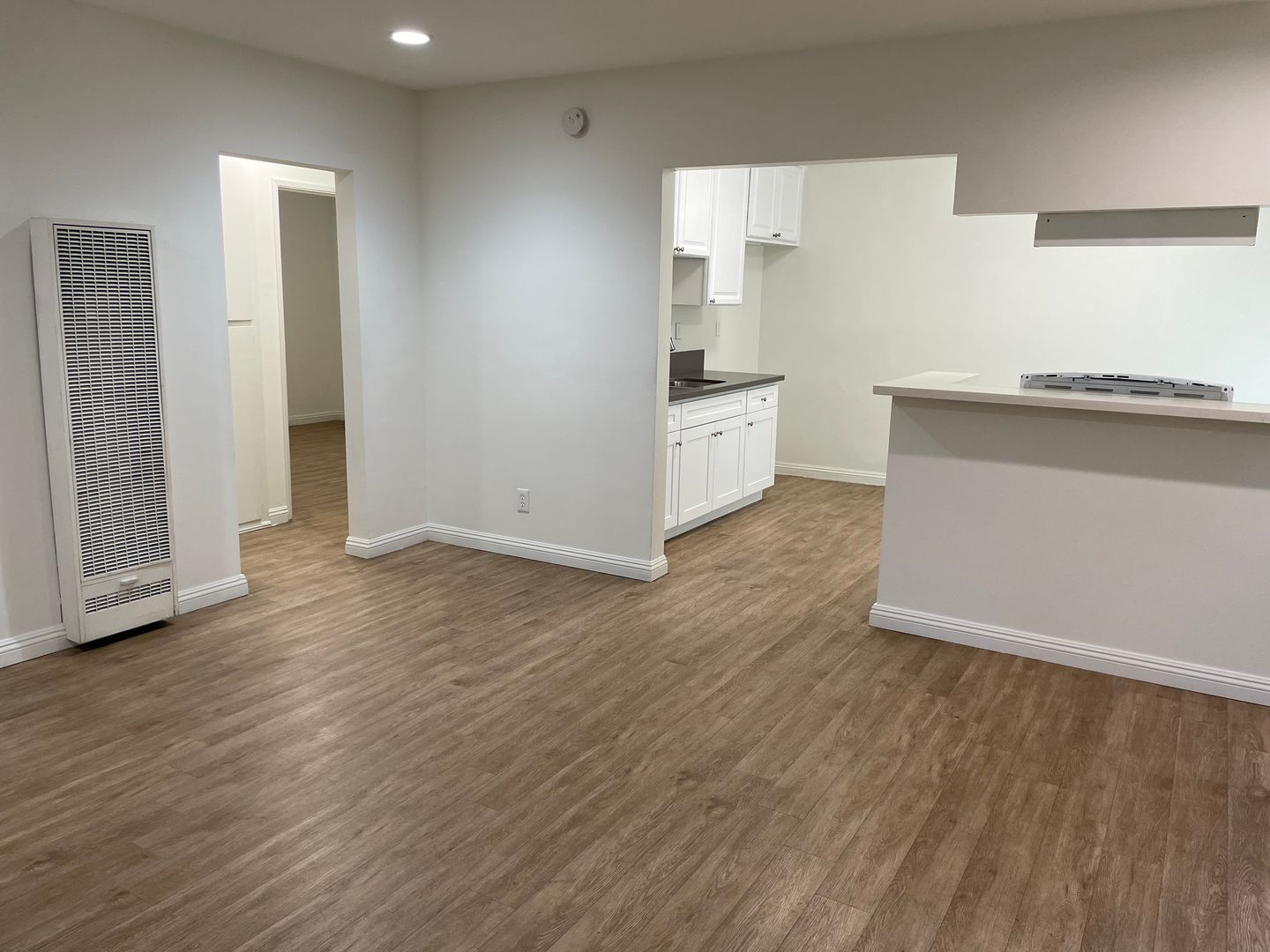 MONTEREY PARK Apartment: 231 S MCPHERRIN AVE.
