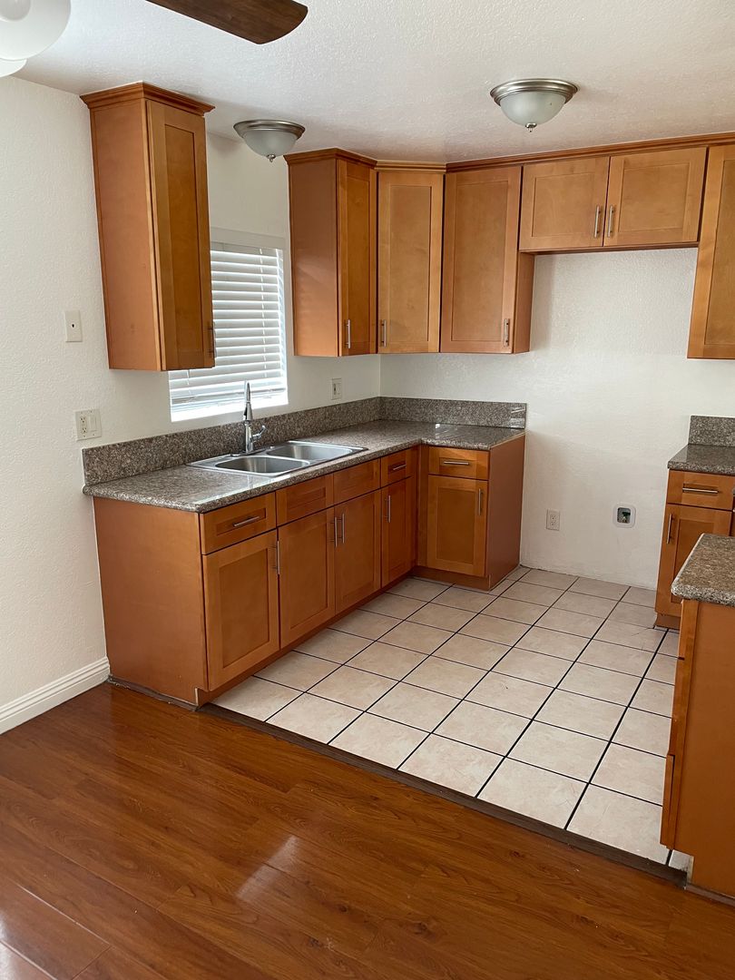 SOUTH EL MONTE Apartment: 2500 EDWARDS AVE