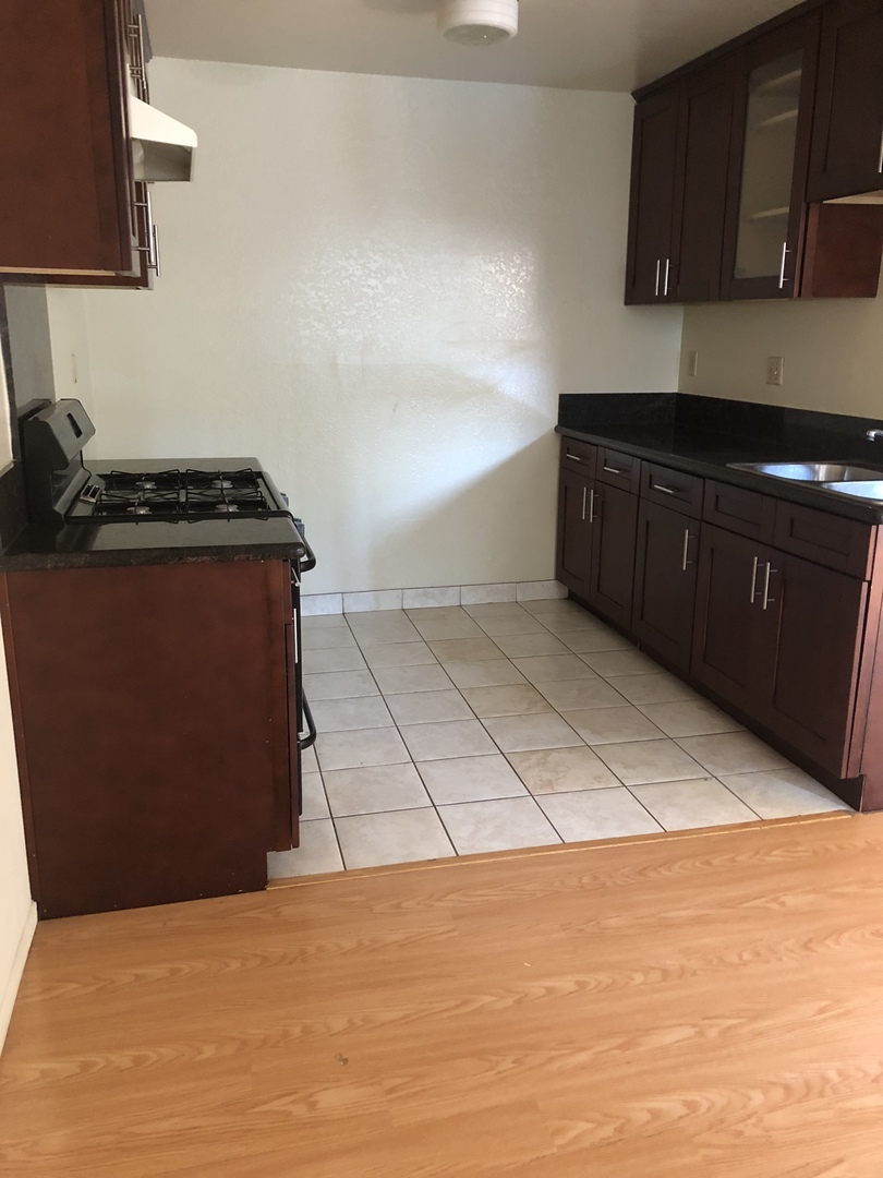 ALHAMBRA Apartment: 111 PARK STREET