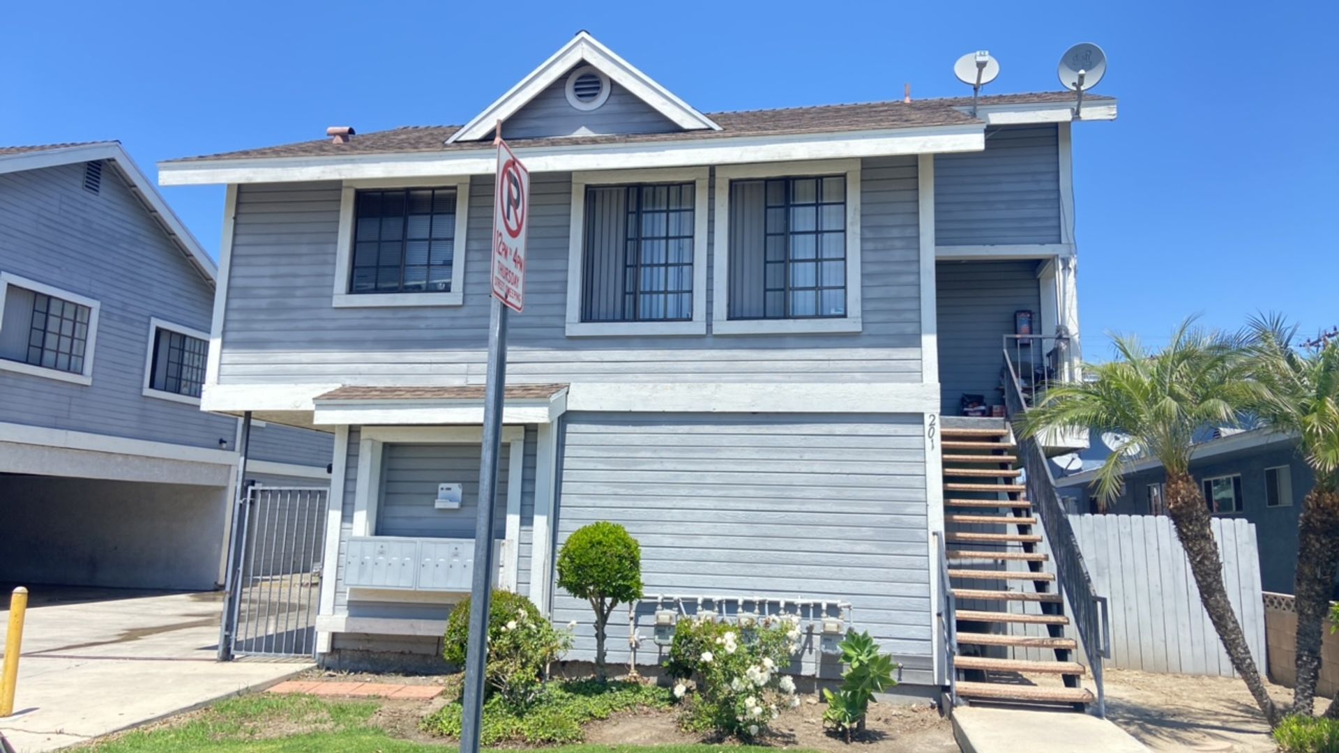 ANAHEIM Apartment: 1225 W. DIAMOND STREET