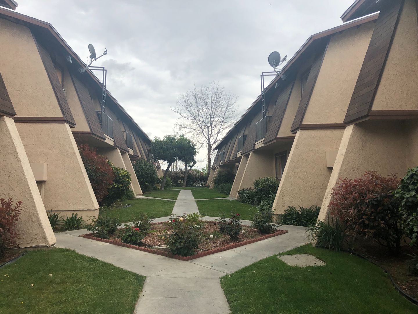 SOUTH EL MONTE Apartment: 2500 EDWARDS AVE