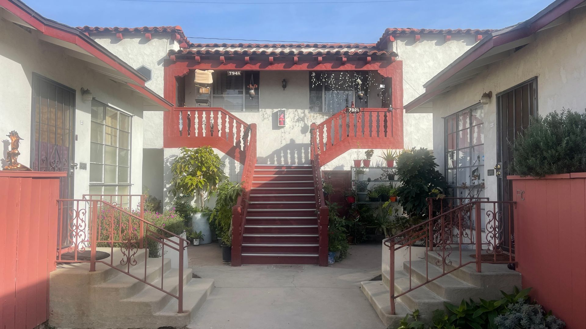 LONG BEACH Apartment: 790-794 ST LOUIS AVE