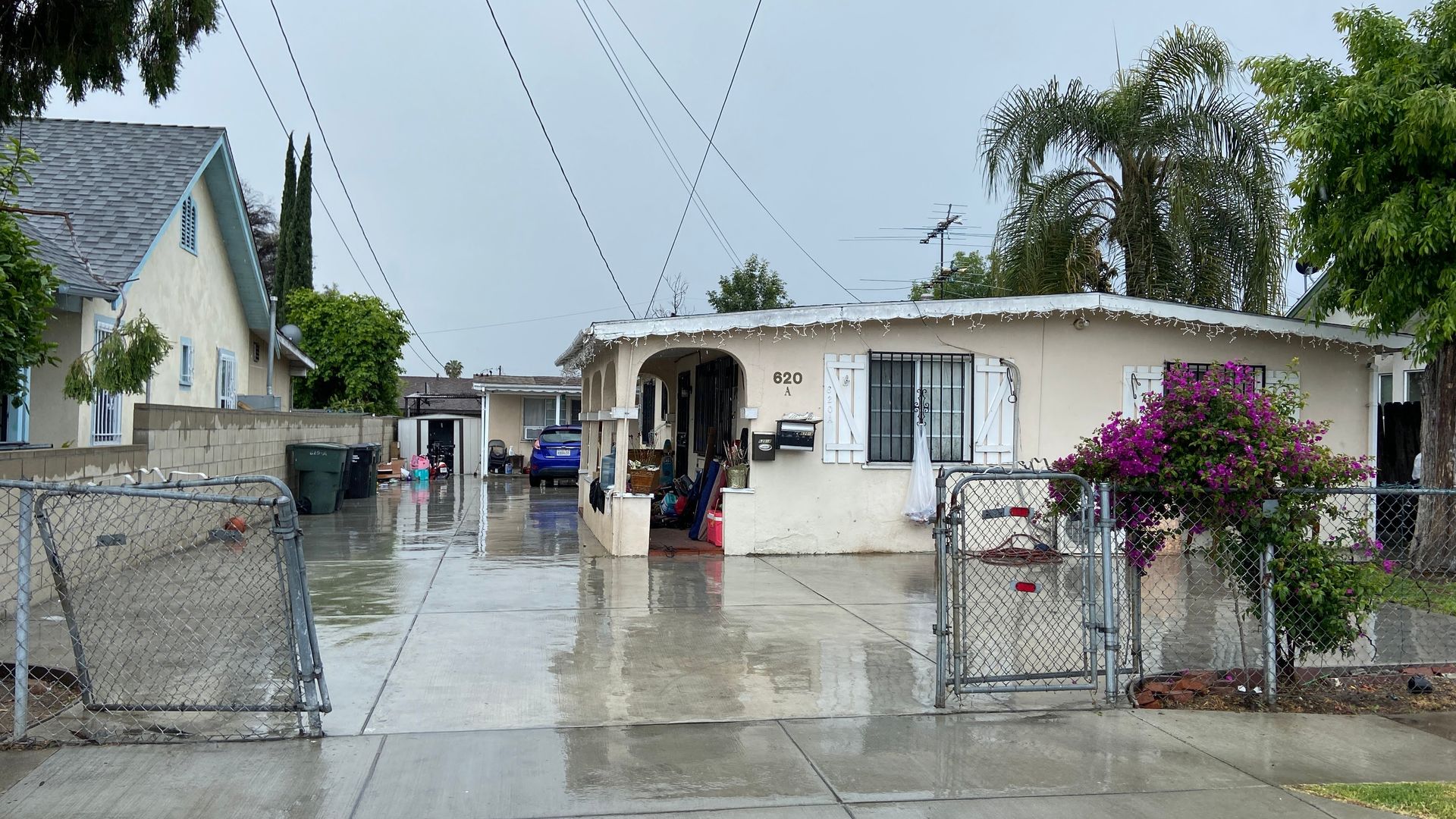 SAN GABRIEL Apartment: 620 E. SAXON AVE.