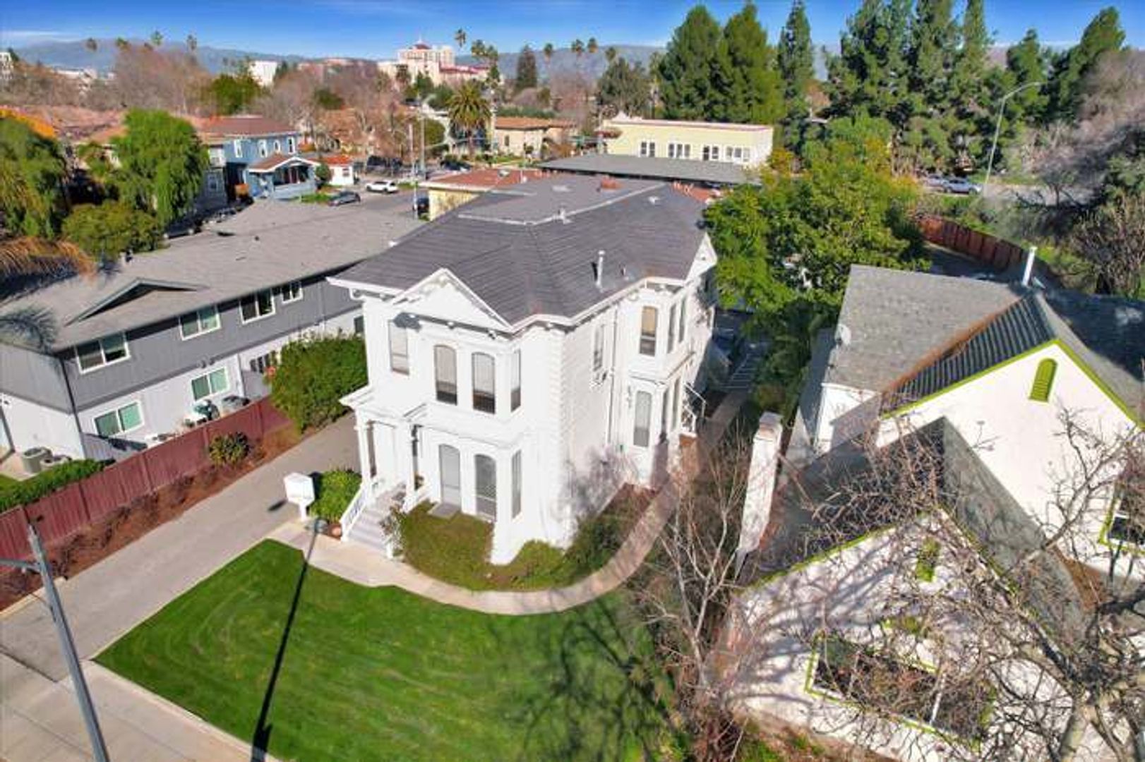 San Jose Apartment: 620 S Third St.