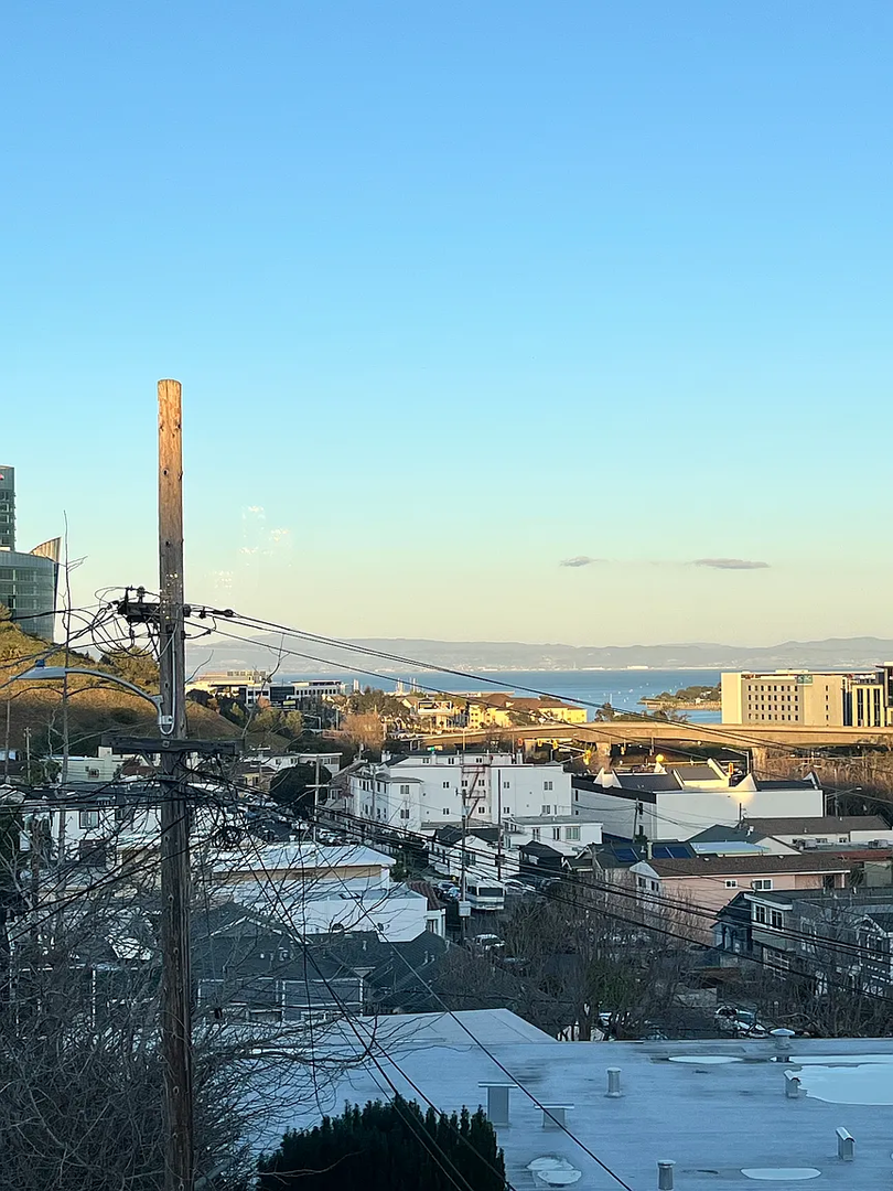 South San Francisco Apartment: 15 Lewis Ave