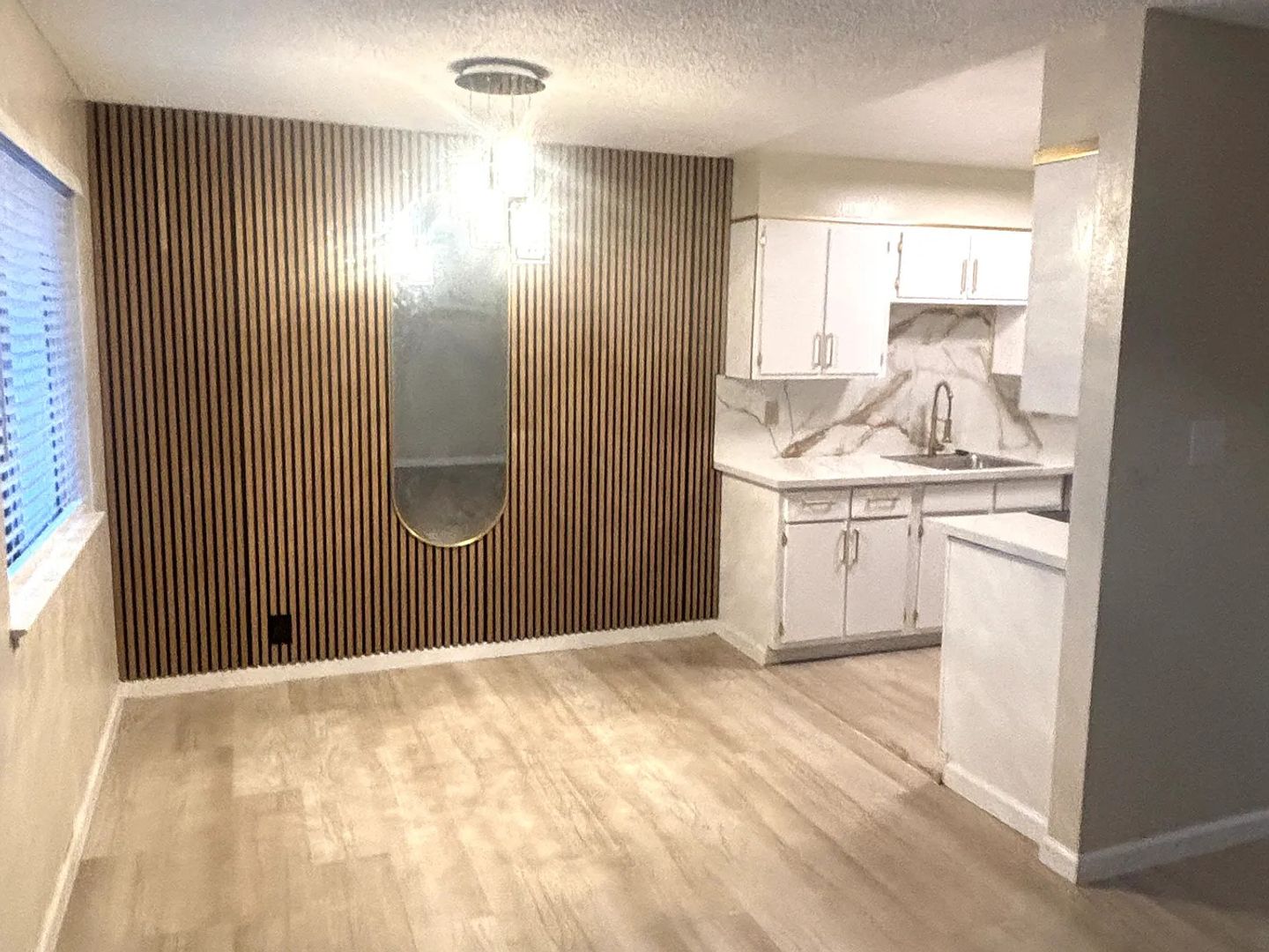 South San Francisco Apartment: 21 Lewis Ave