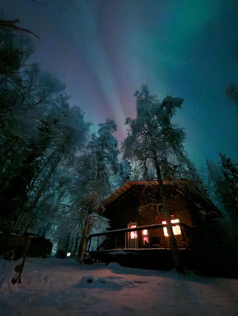 Fairbanks House: 114 Roxie Rd