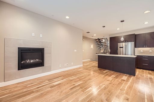 Spacious Denver 3 Bedroom + Office/Den in Golden Triangle – photo 1