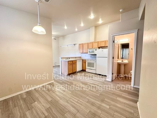 55+ Community – Spacious 2 Bedroom, 1.5 Bathroom Home in Caldwell – photo 1
