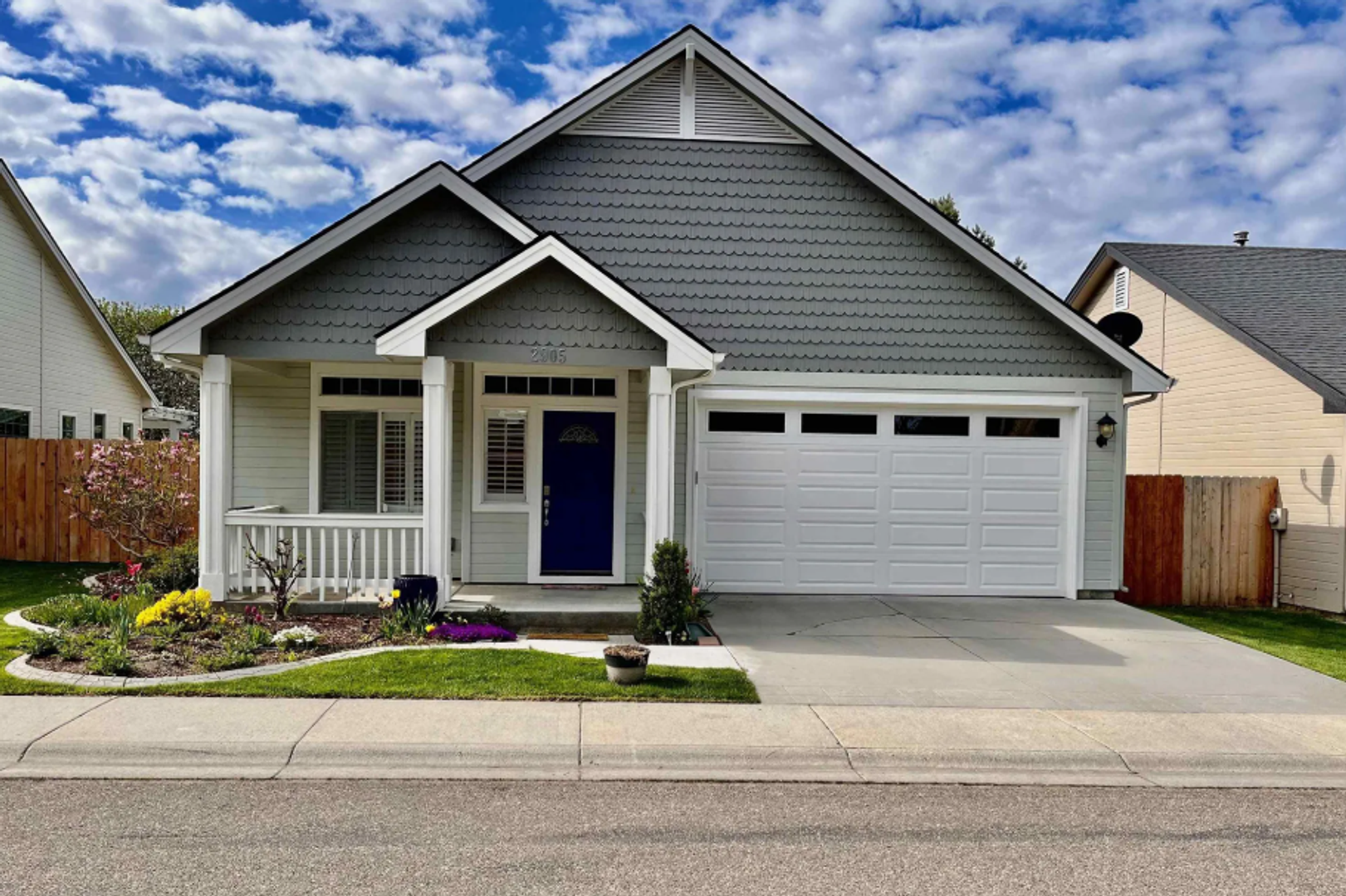 Eagle House: 2905 E Pine Hollow Ln
